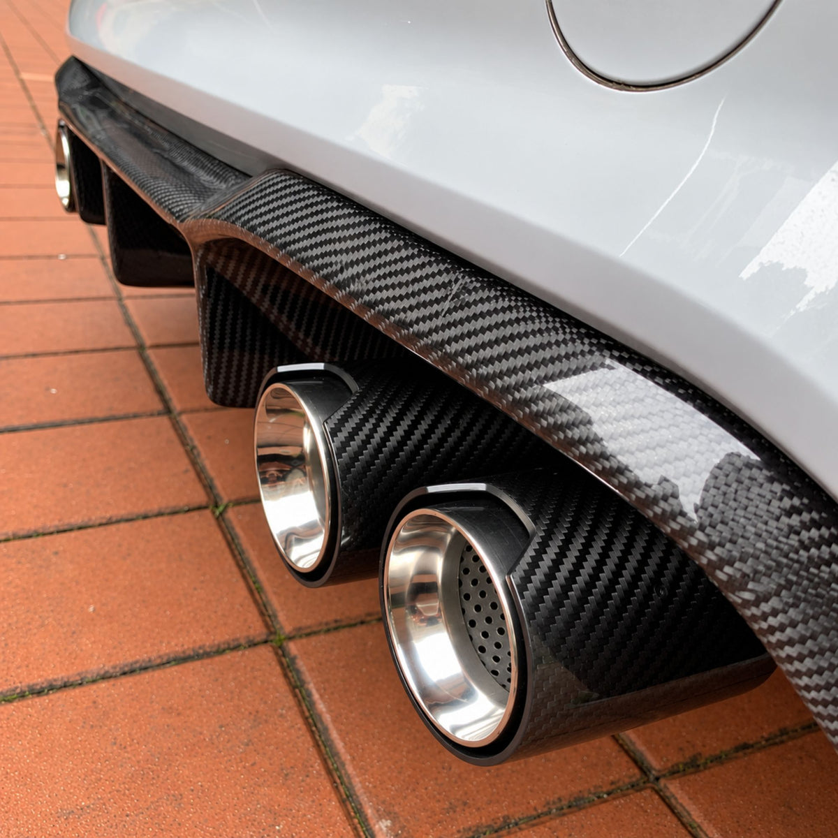 BMW 2 Series M235I/M240I (F22/F23) Straight Cut Carbon Exhaust Tips